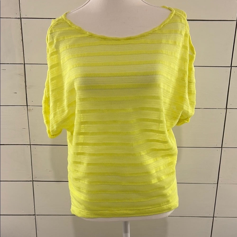 Jessica Simpson Yellow Boxy Blouse